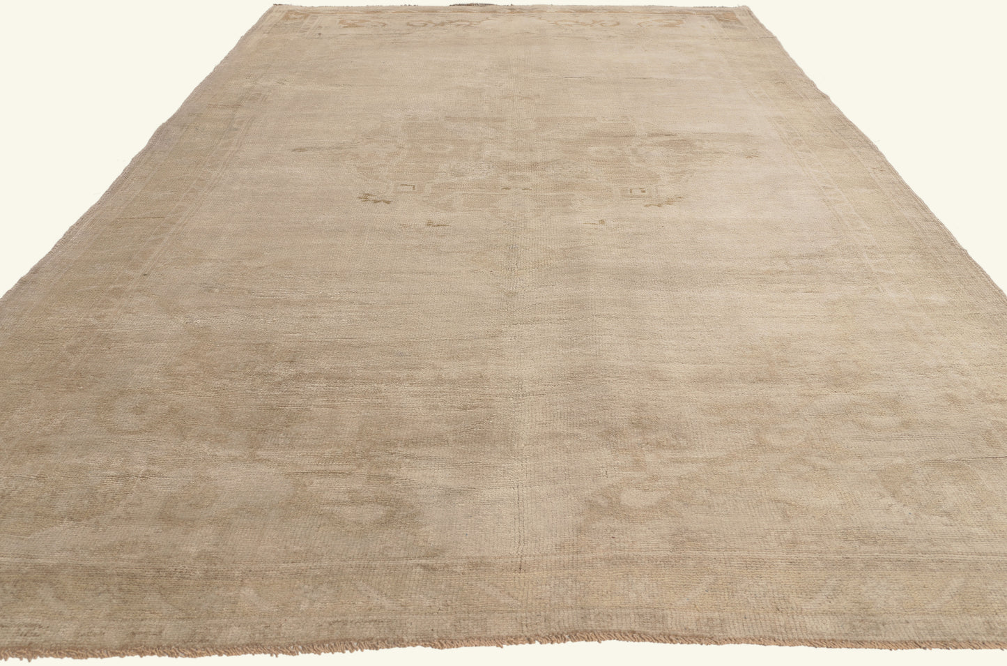 6 x 10 - Beige Vintage Turkish Oushak Rug - 52477