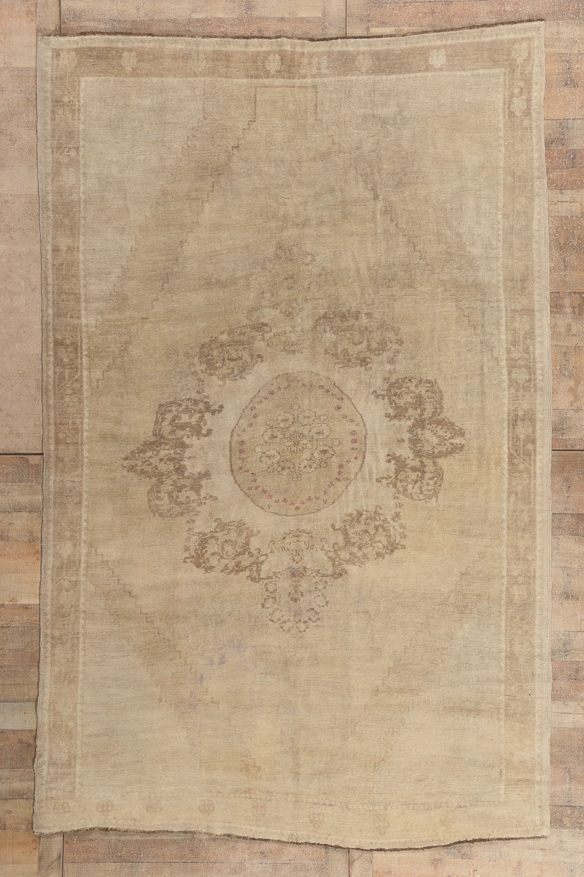 7 x 11 - Tan Vintage Turkish Oushak Rug - 52490