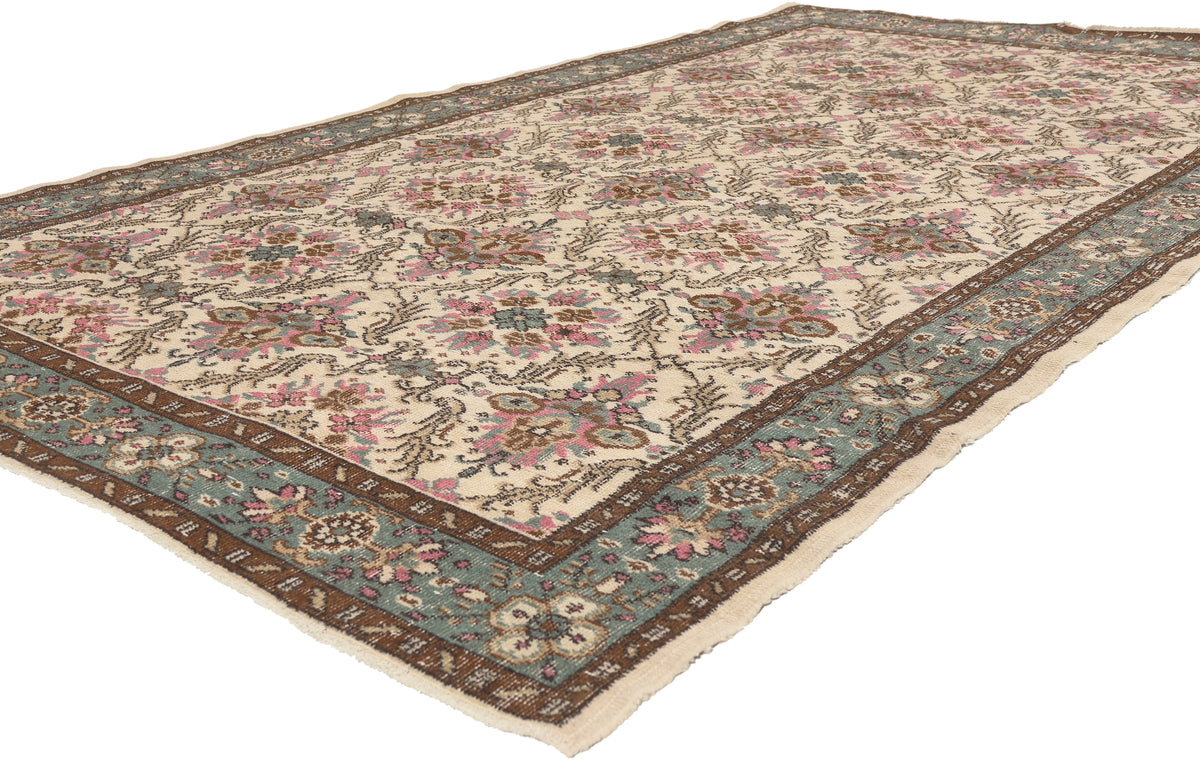 6 x 10 - Ivory Vintage Turkish Sivas Rug - 52573