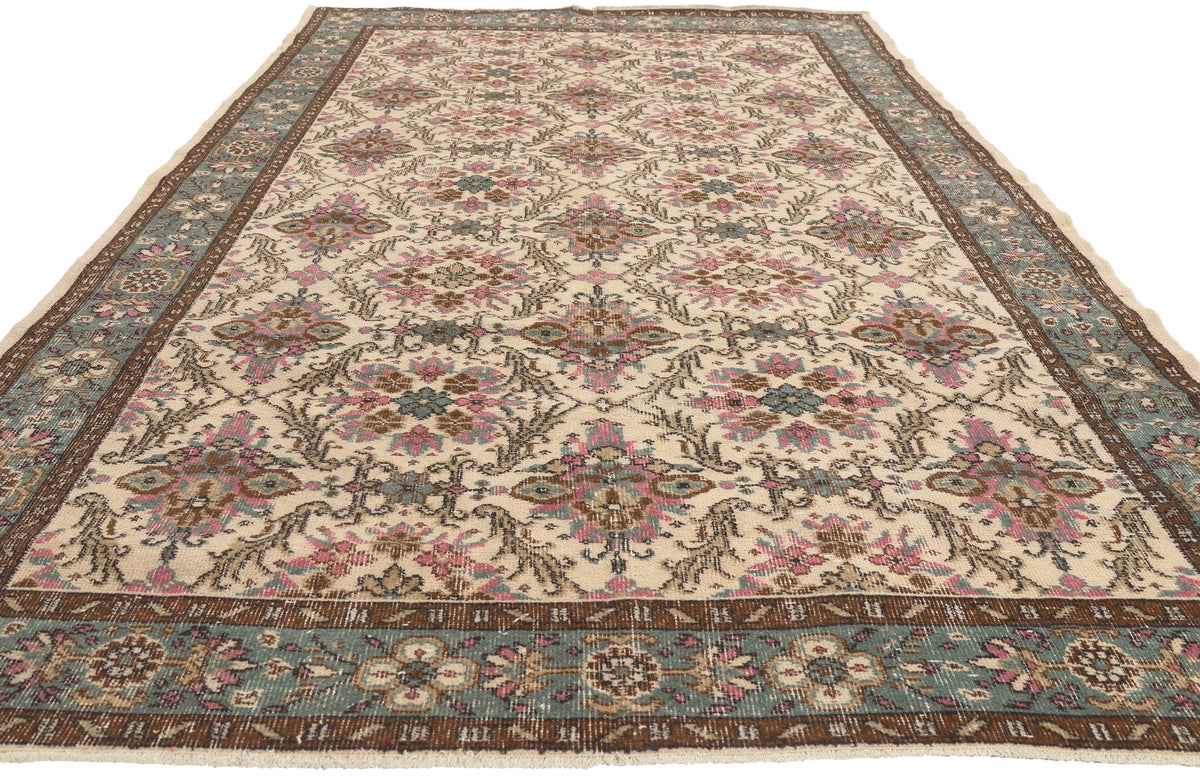 6 x 10 - Ivory Vintage Turkish Sivas Rug - 52573