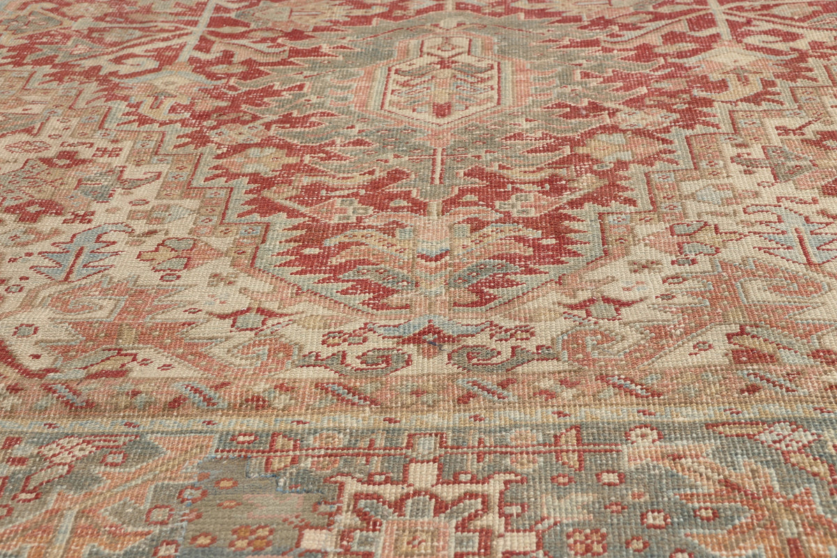 9 x 13 - Red Antique Turkish Heriz Rug - 52634