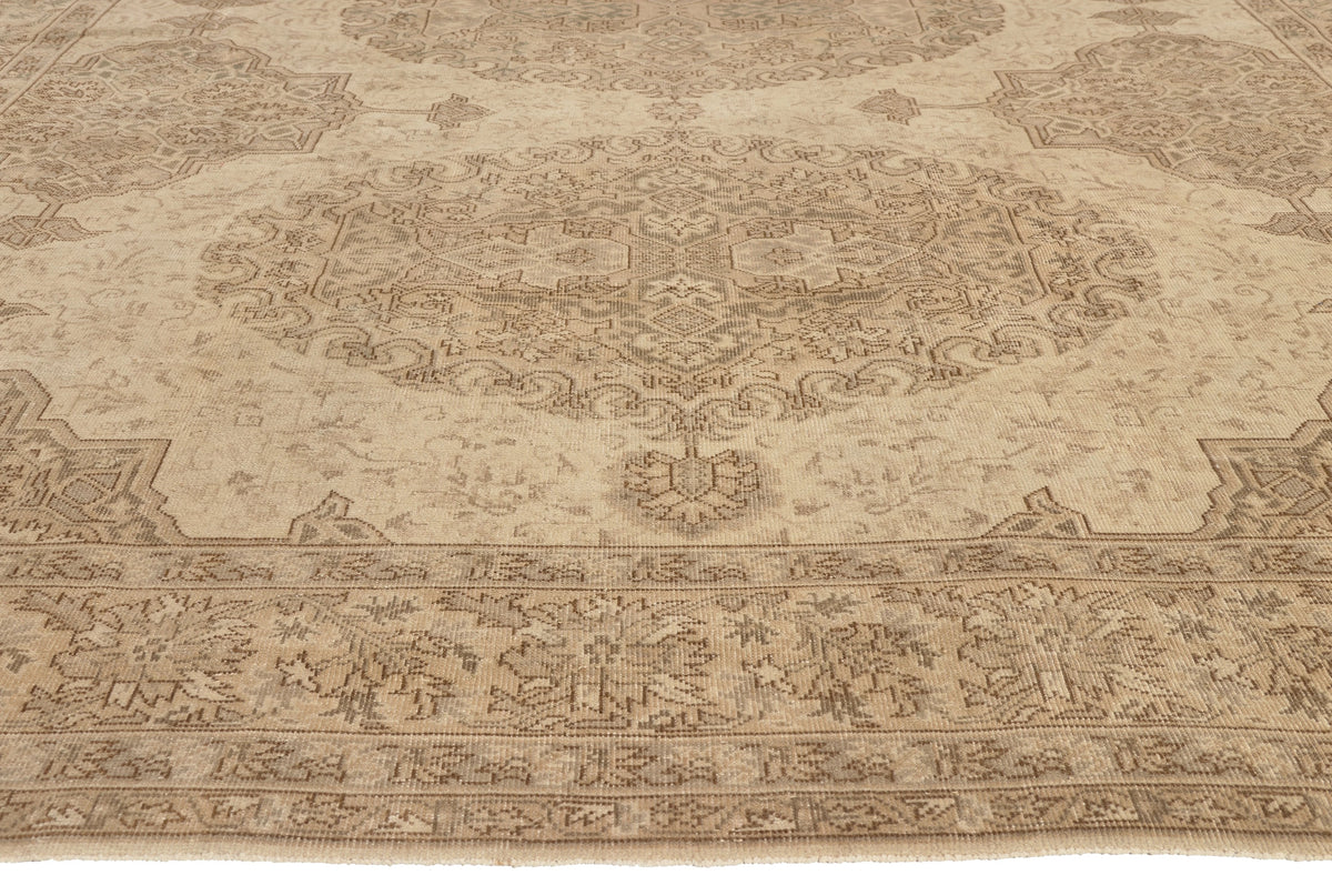 9 x 12 - Beige Vintage Turkish Sivas Rug - 52652