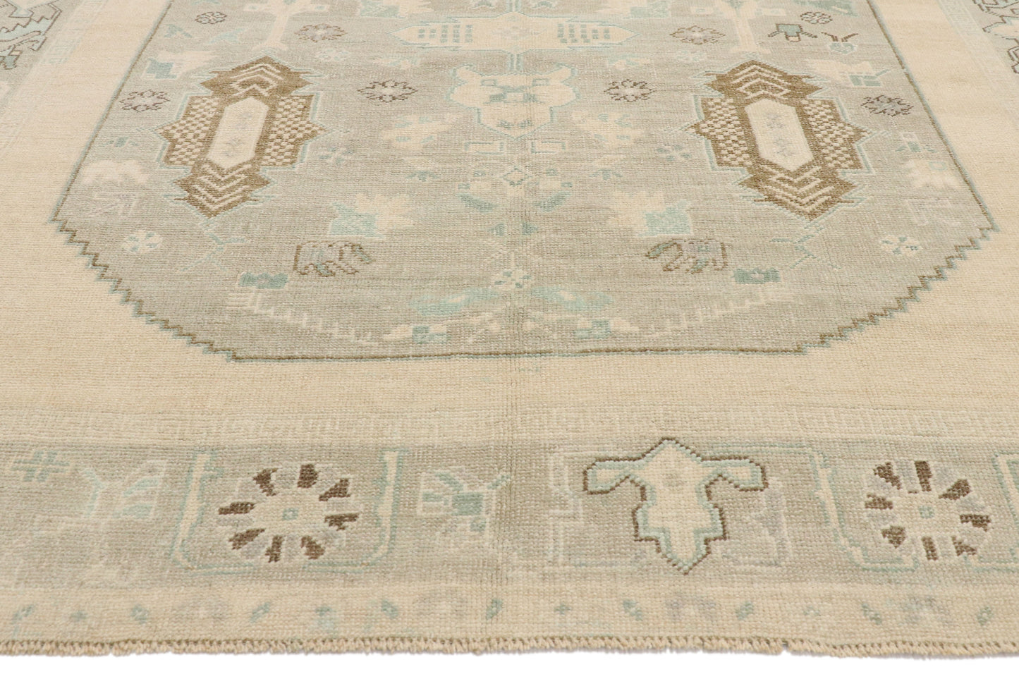 6 x 10 - Beige Vintage Turkish Oushak Rug - 52808