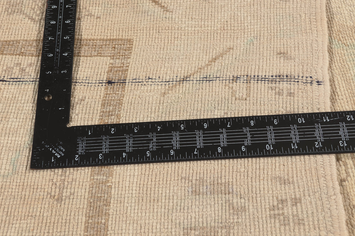 6 x 8 Beige Vintage Turkish Oushak Rug 52960