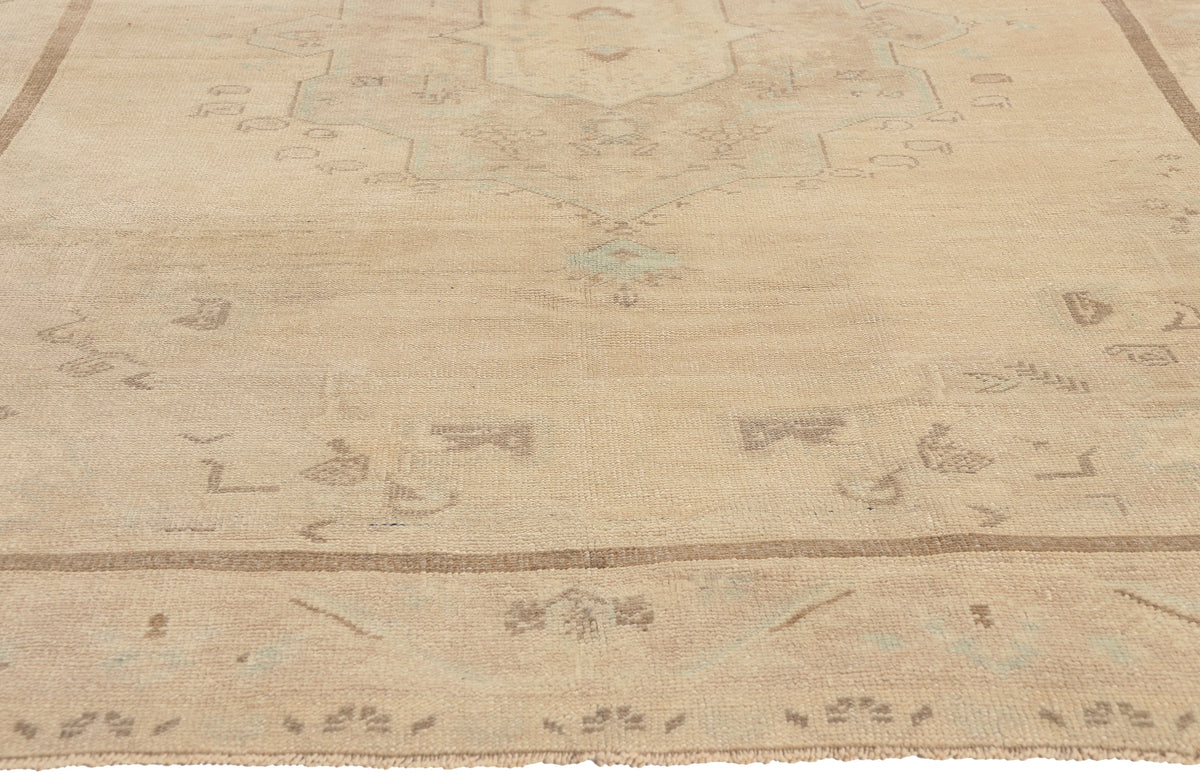 6 x 8 Beige Vintage Turkish Oushak Rug 52960