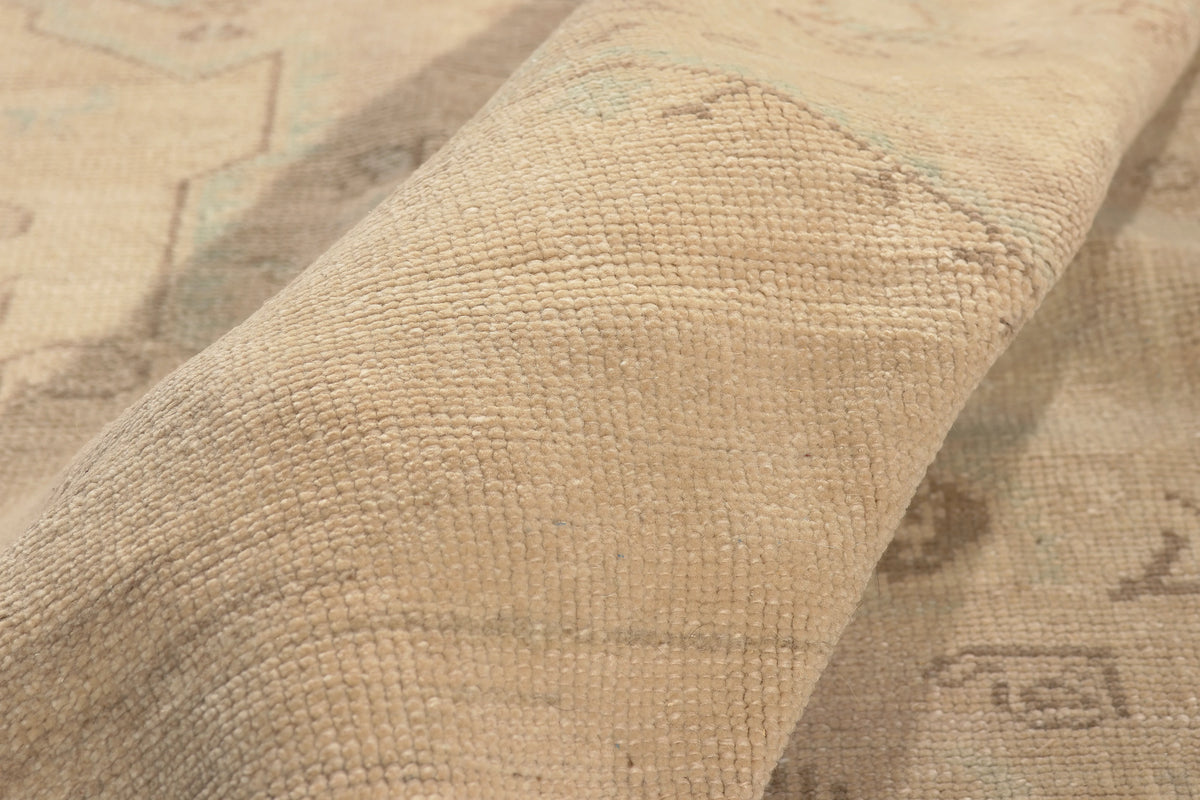 6 x 8 Beige Vintage Turkish Oushak Rug 52960