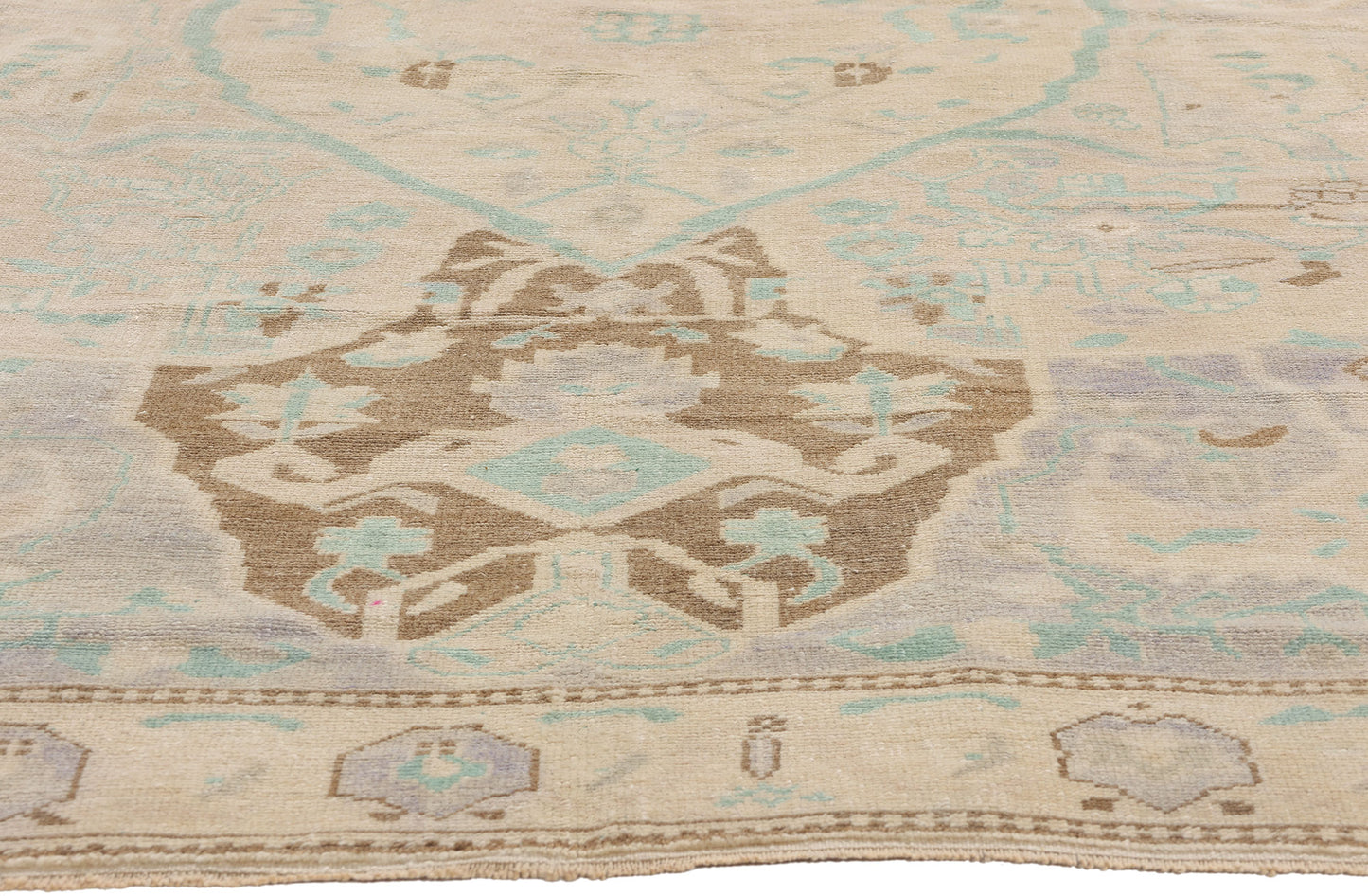 6 x 9 Vintage Turkish Oushak Rug 52965