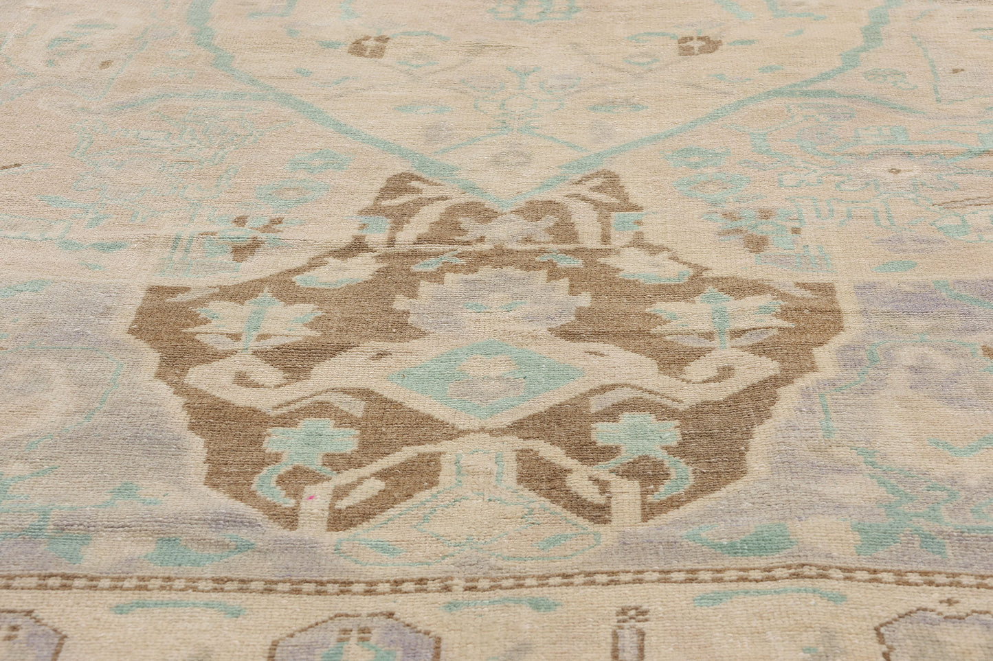 6 x 9 Vintage Turkish Oushak Rug 52965