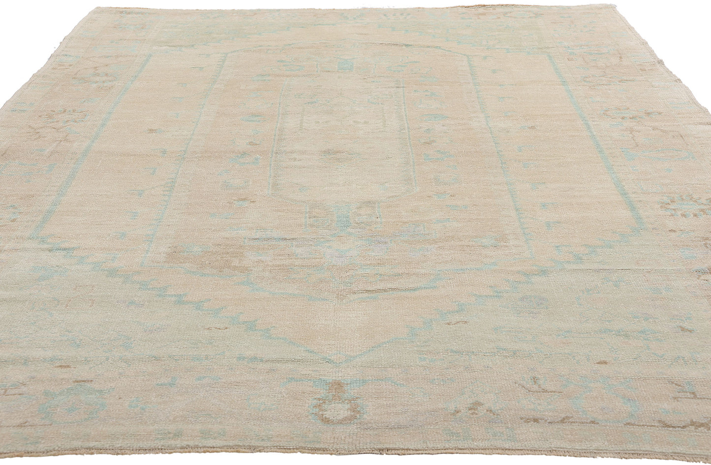 6 x 9 Vintage Turkish Oushak Rug 52967