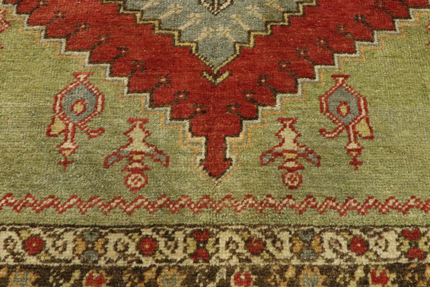 4 x 5 Vintage Turkish Oushak Prayer Rug 53092