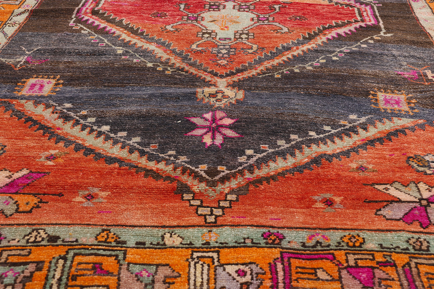 6 x 18 - Multicolor Vintage Turkish Kars Rug - 53574