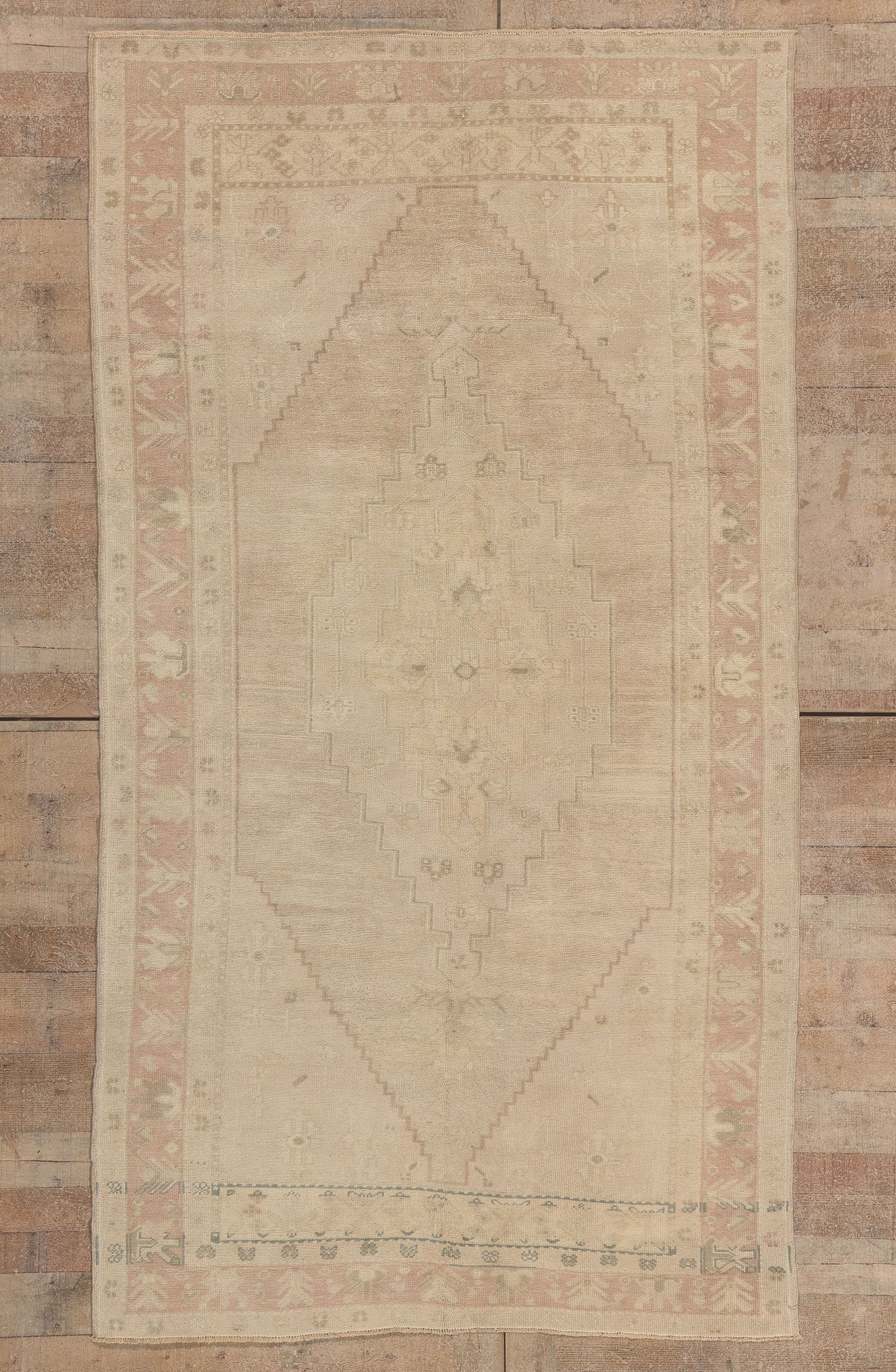 5 x 9 - Beige Vintage Turkish Oushak Rug - 53624