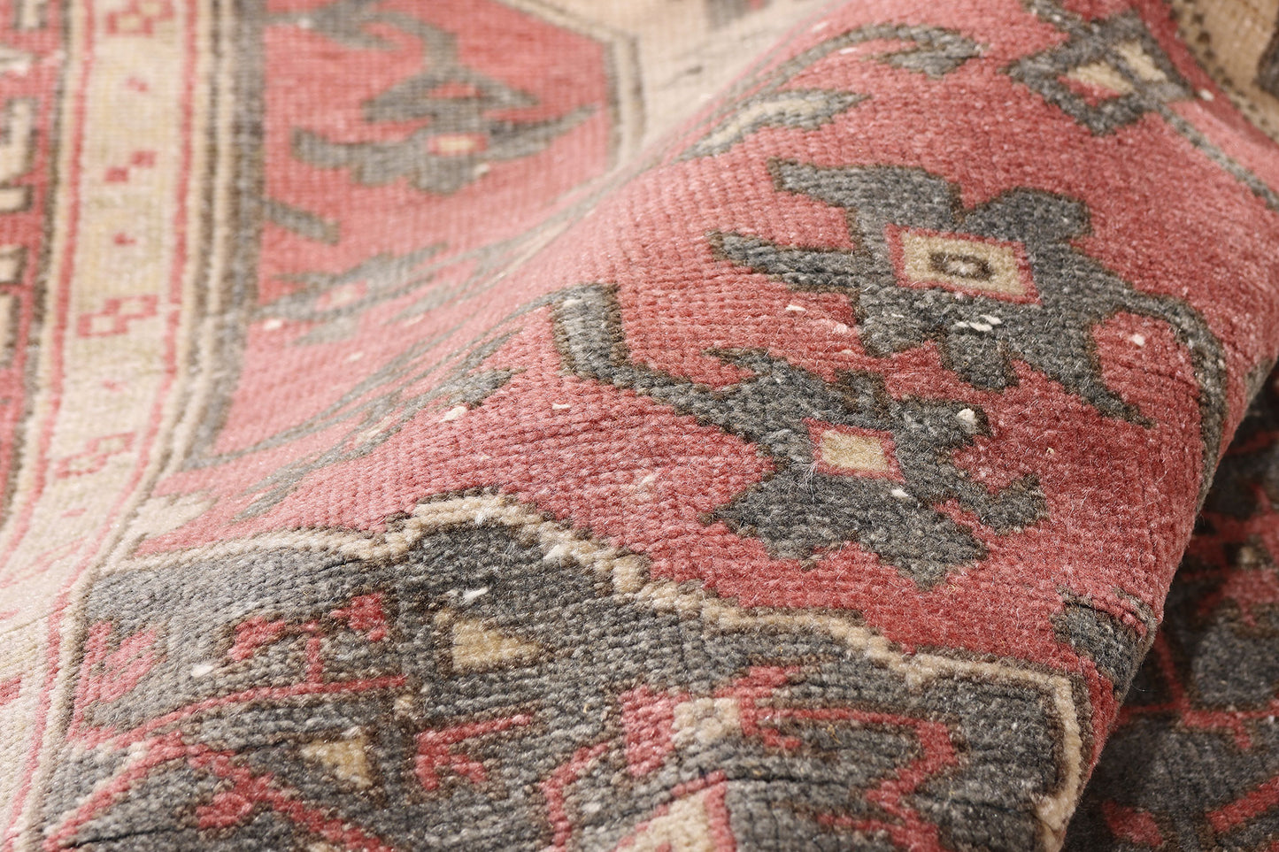 4 x 6 - Red Vintage Turkish Oushak Rug - 54063