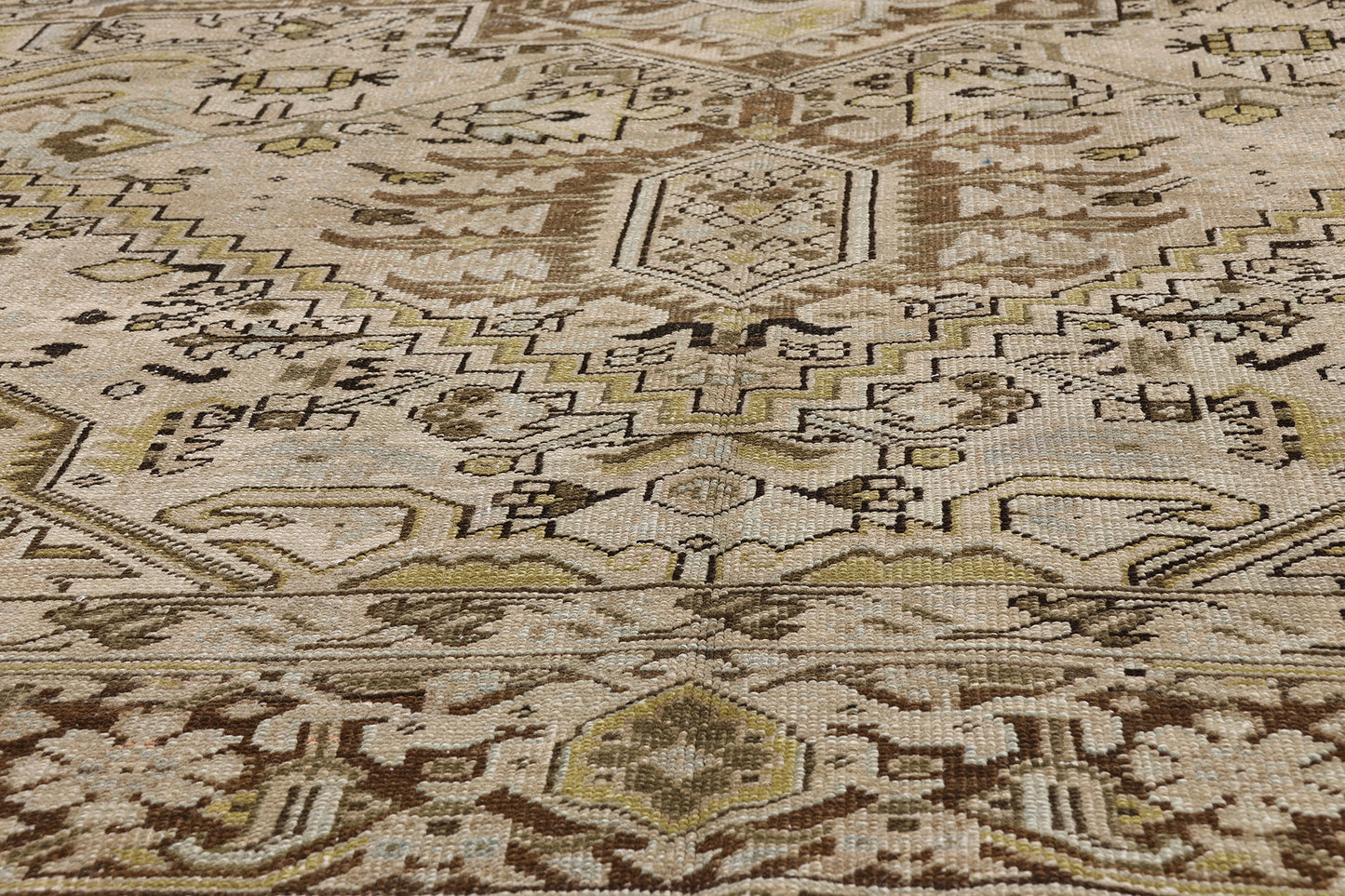 9 x 12 - Beige Antique Persian Heriz Rug - 54105