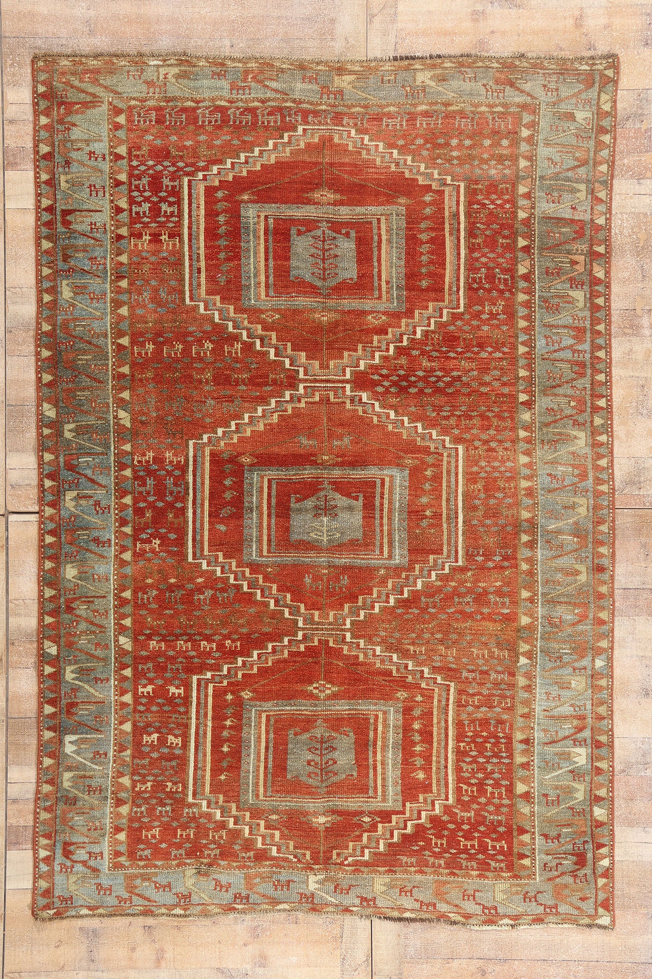 6 x 9 - Red Antique Persian Gabbeh Rug - 54112