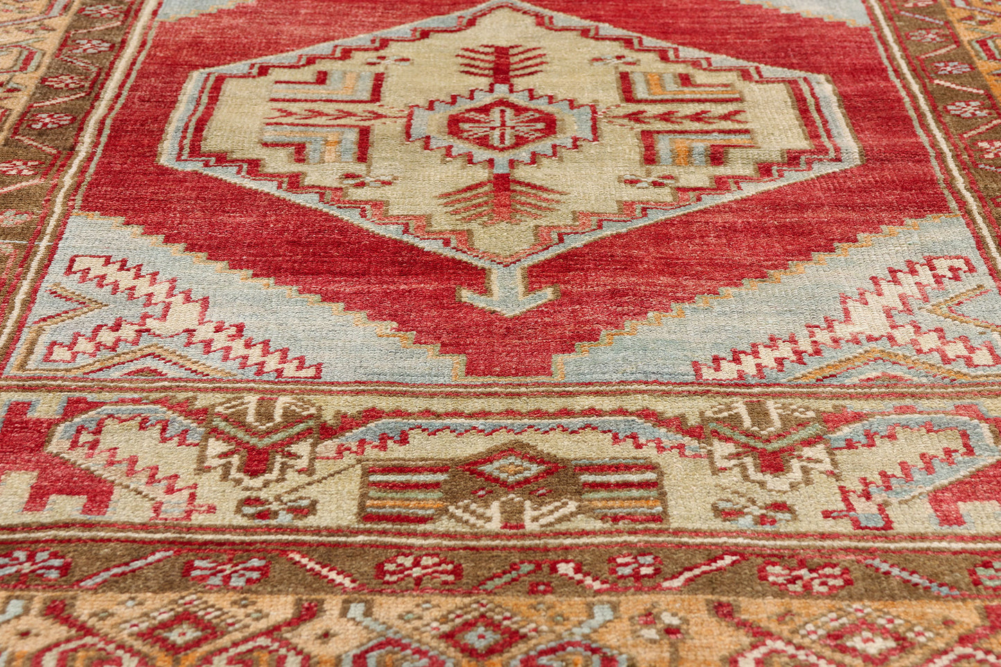 4 x 5 - Red Vintage Turkish Oushak Rug - 54114