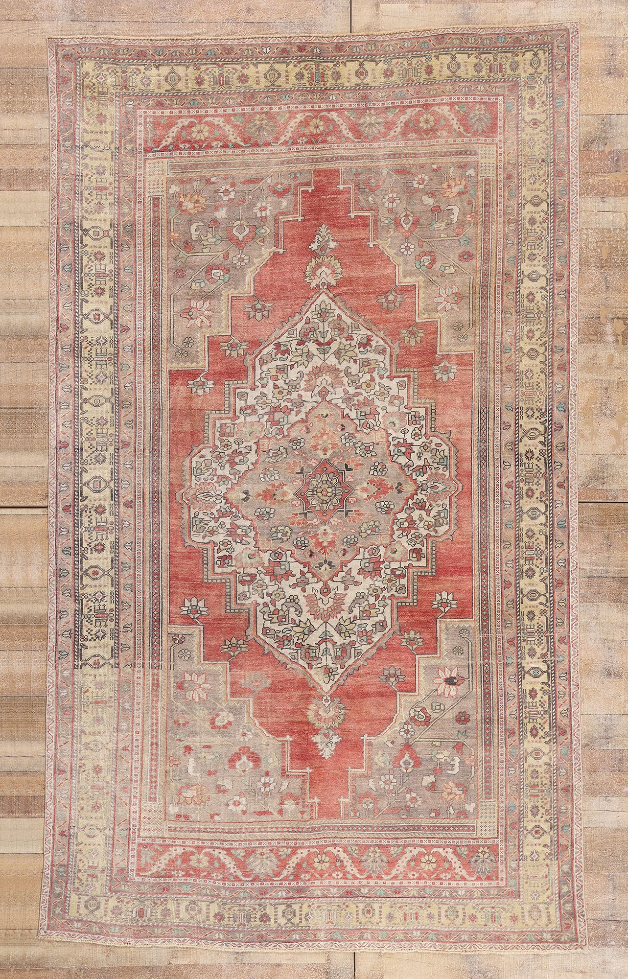6 x 11 - Red Vintage Turkish Oushak Rug - 54116