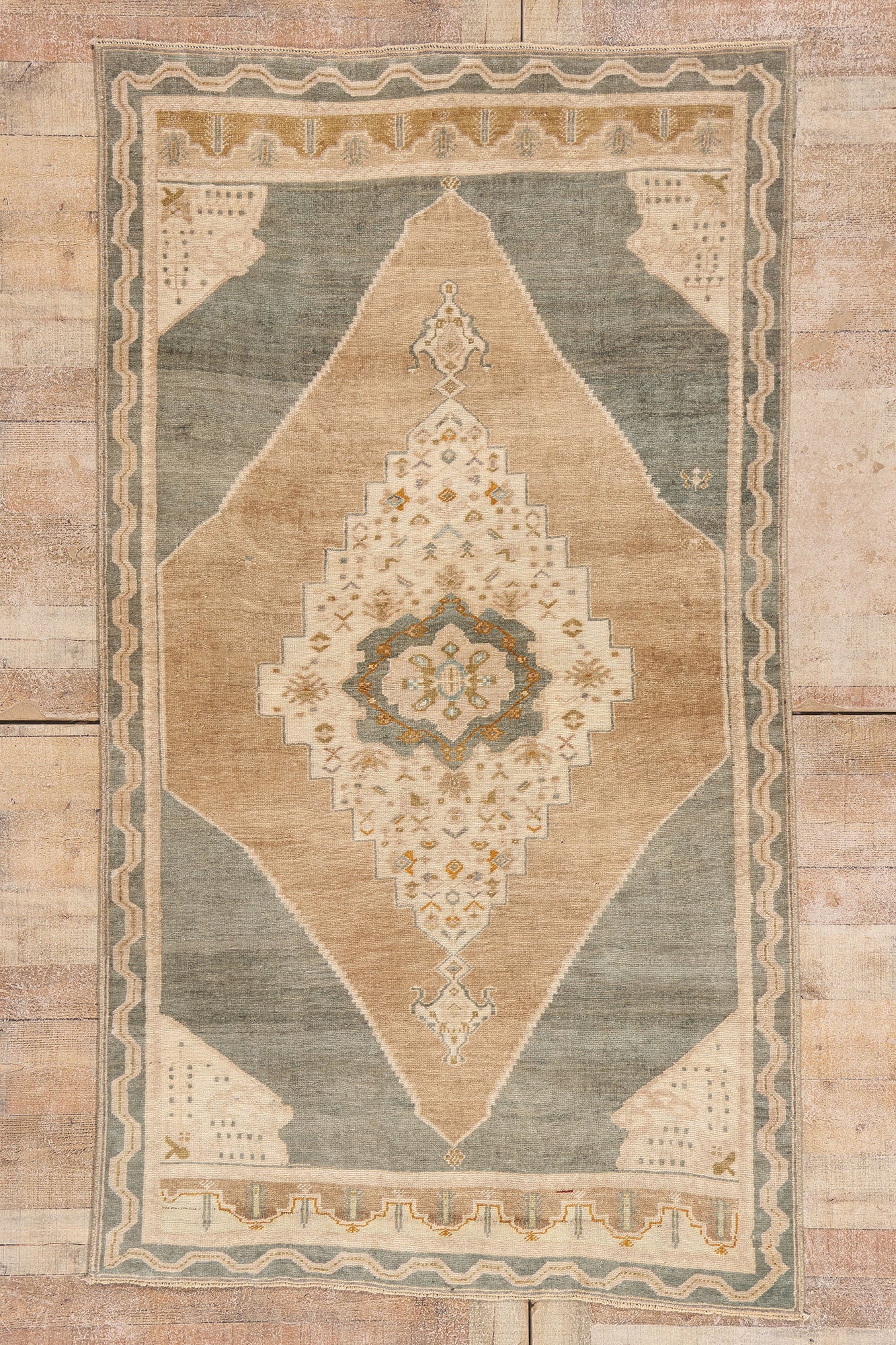 4 x 7 - Brown Vintage Turkish Oushak Rug - 54133