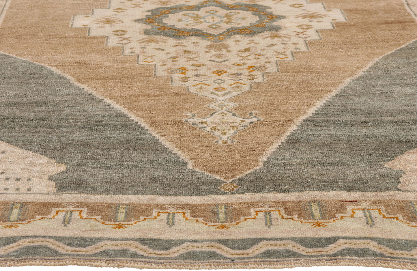 4 x 7 - Brown Vintage Turkish Oushak Rug - 54133