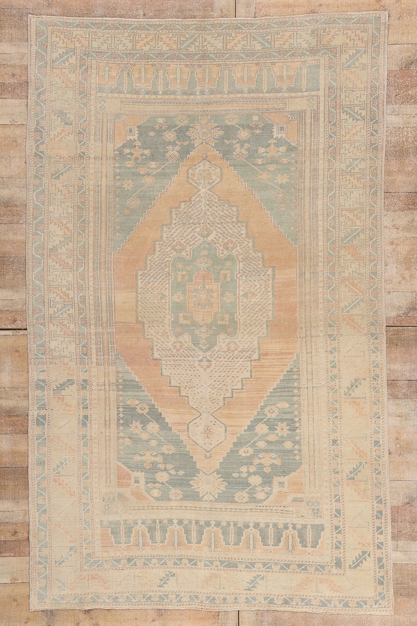 6 x 10 - Tan Vintage Turkish Oushak Rug - 54134