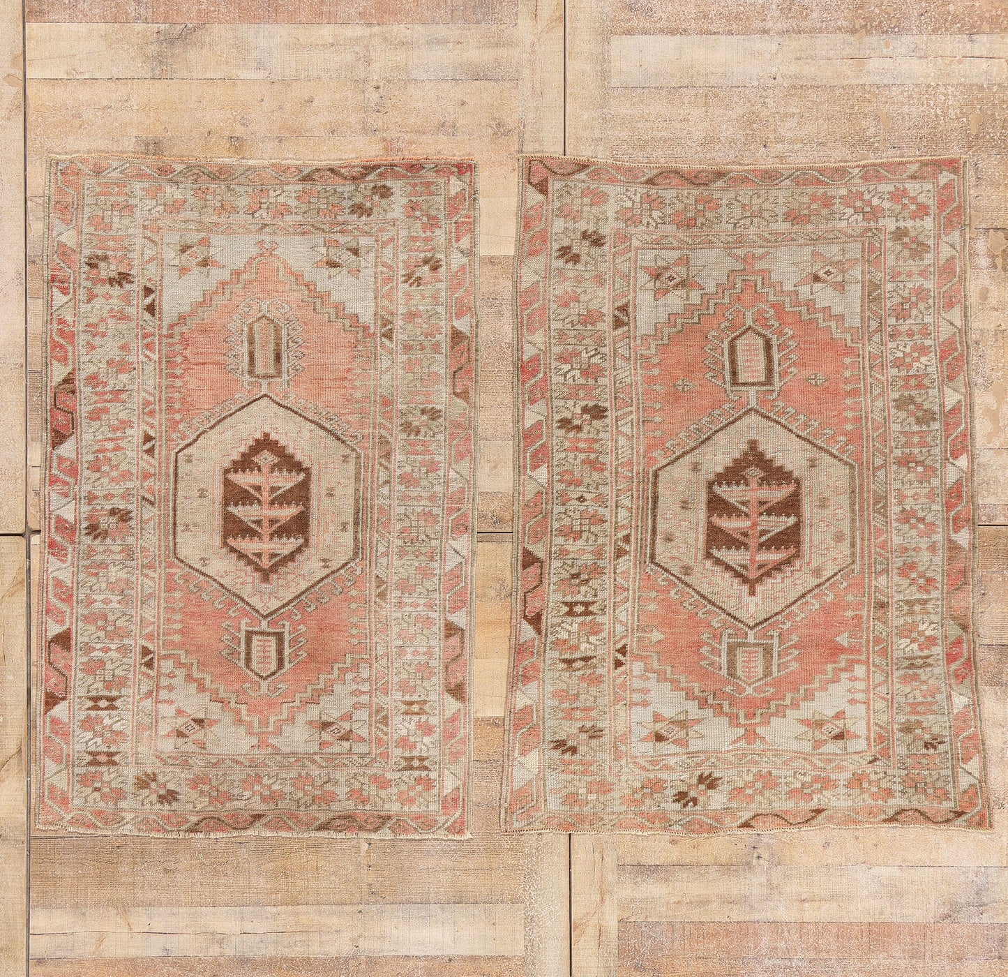 3 x 5 - Red Antique Turkish Oushak Rug - 54136