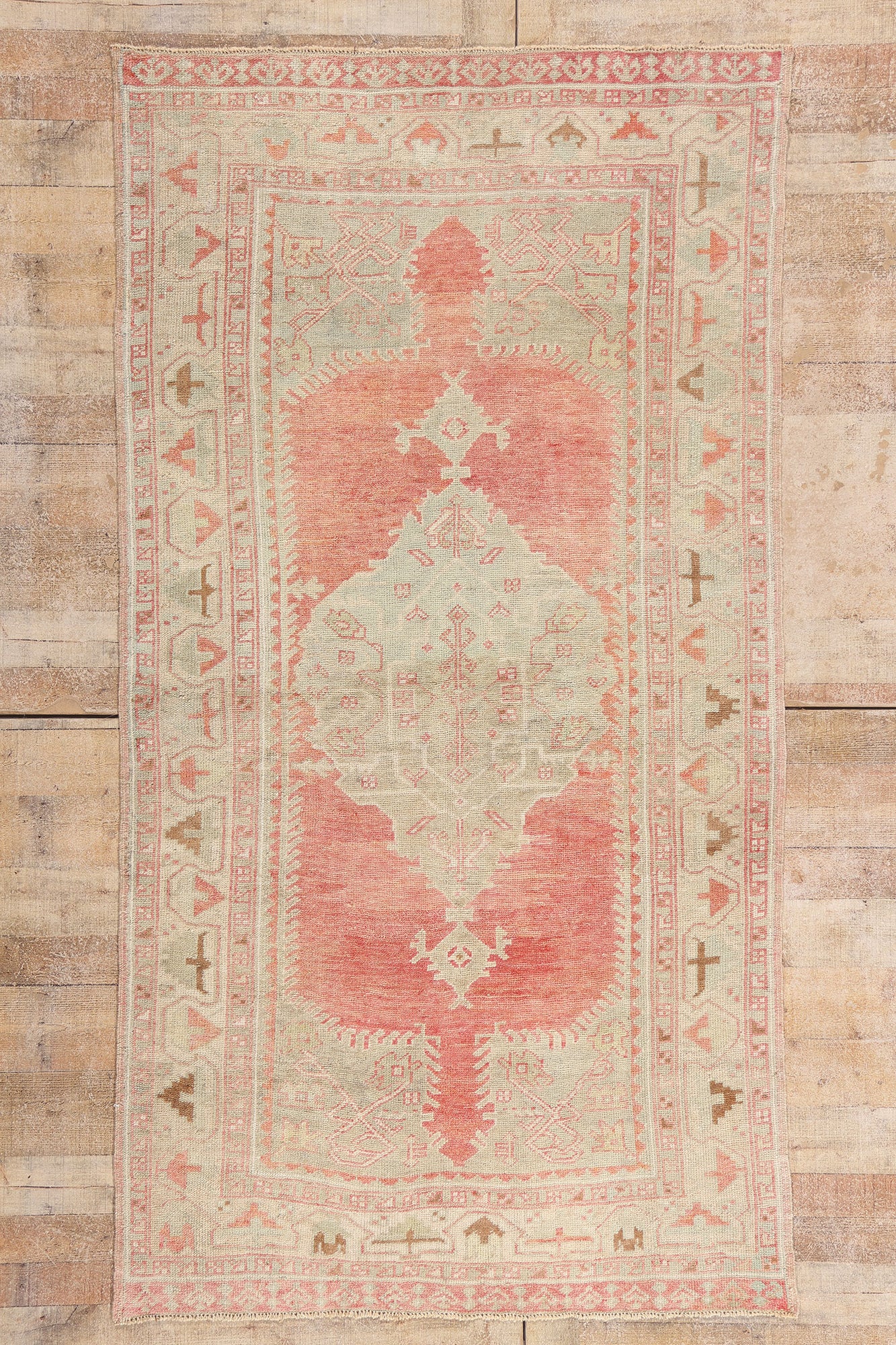 4 x 8 - Red Vintage Turkish Oushak Rug - 54139