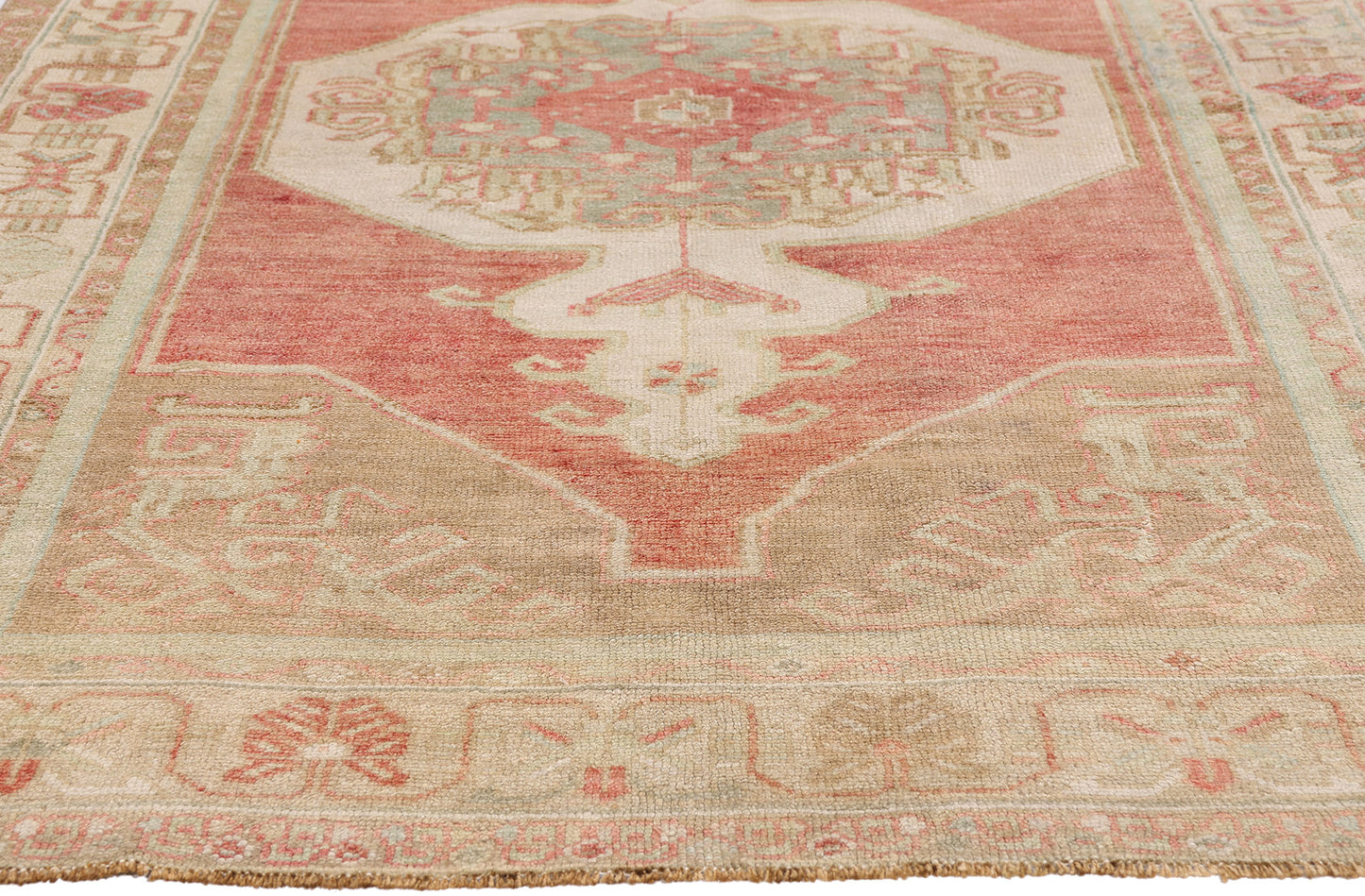 4 x 7 - Red Vintage Turkish Oushak Rug - 54155