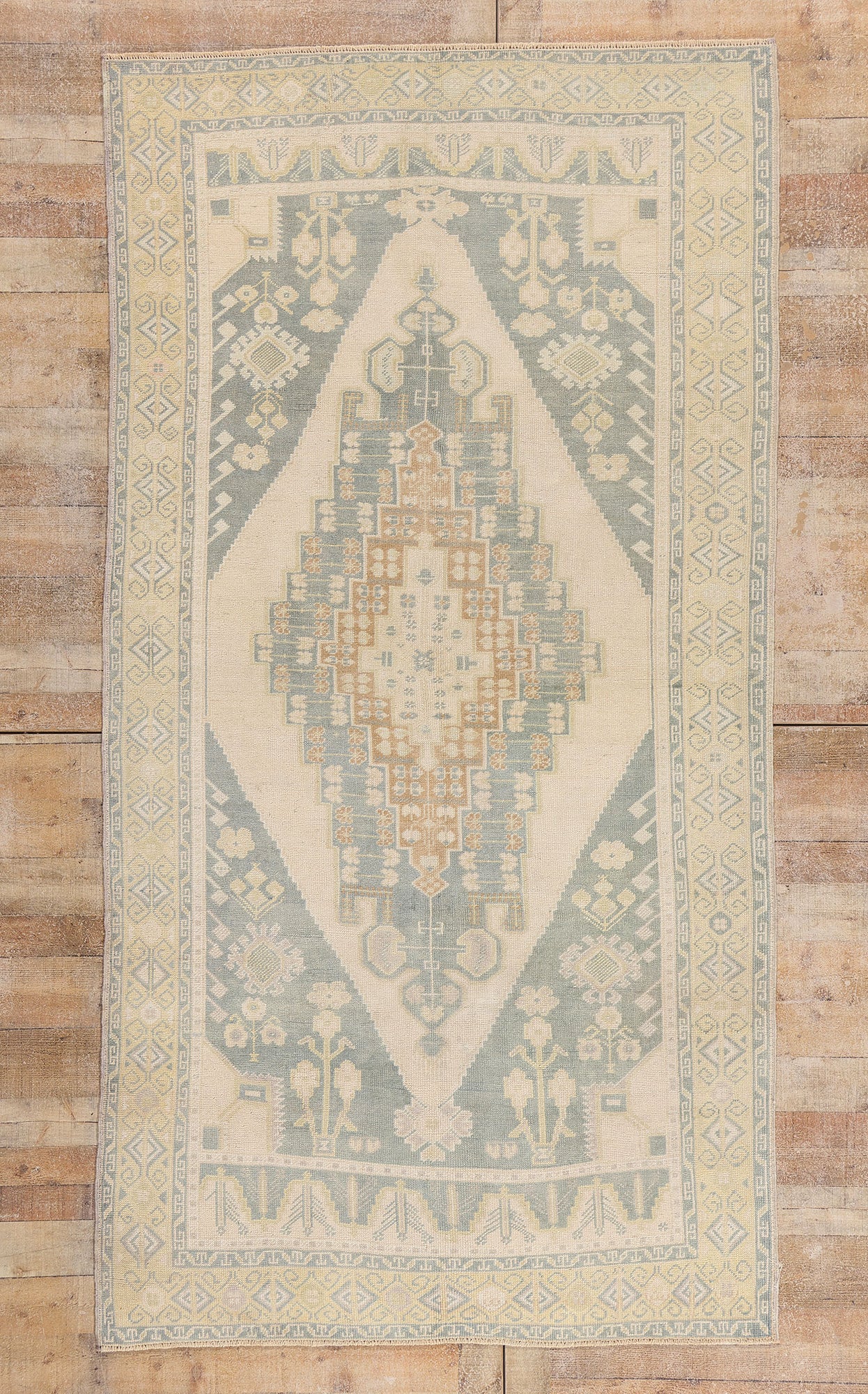 5 x 10 - Beige Vintage Turkish Oushak Rug - 54164
