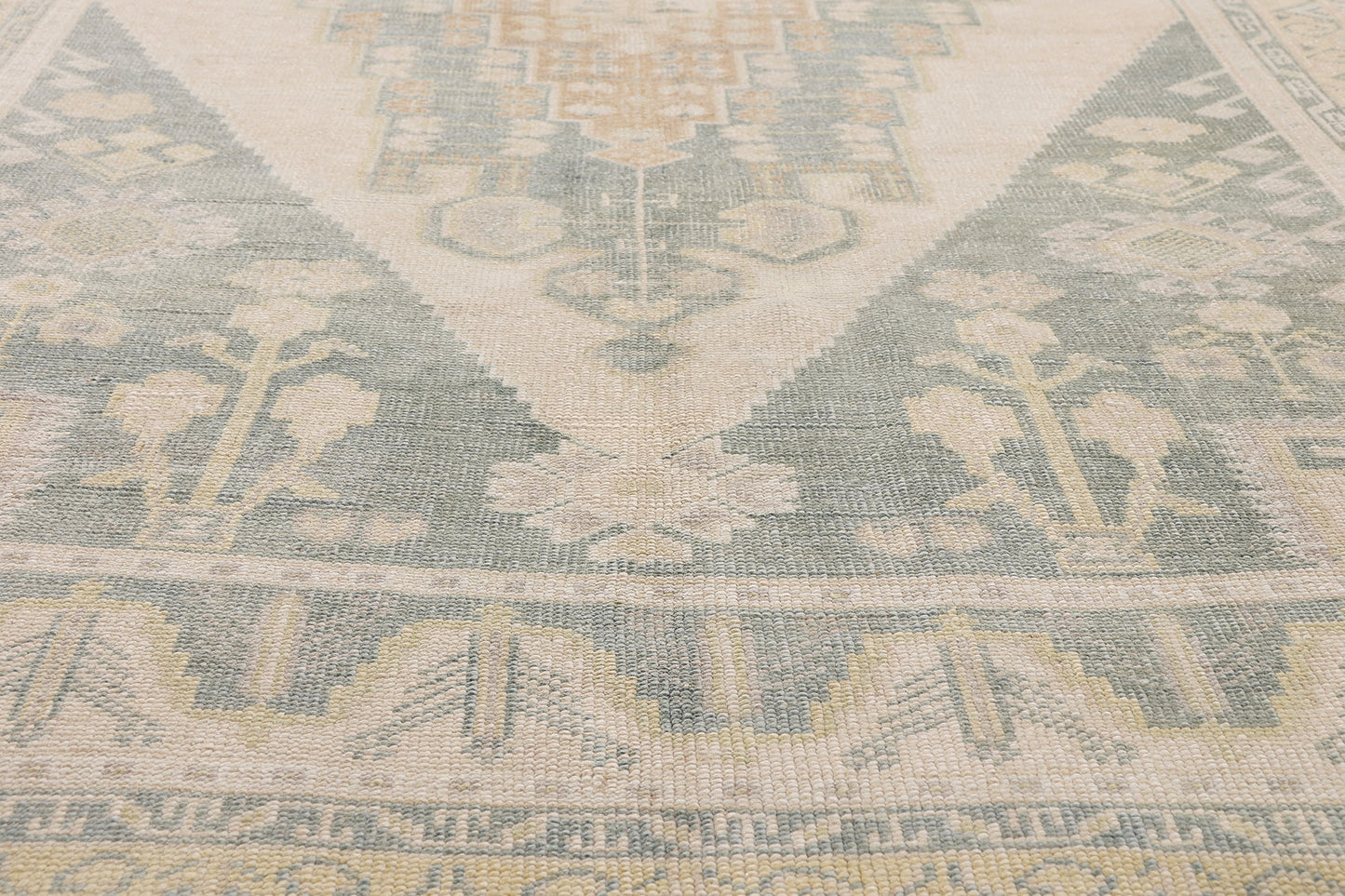5 x 10 - Beige Vintage Turkish Oushak Rug - 54164