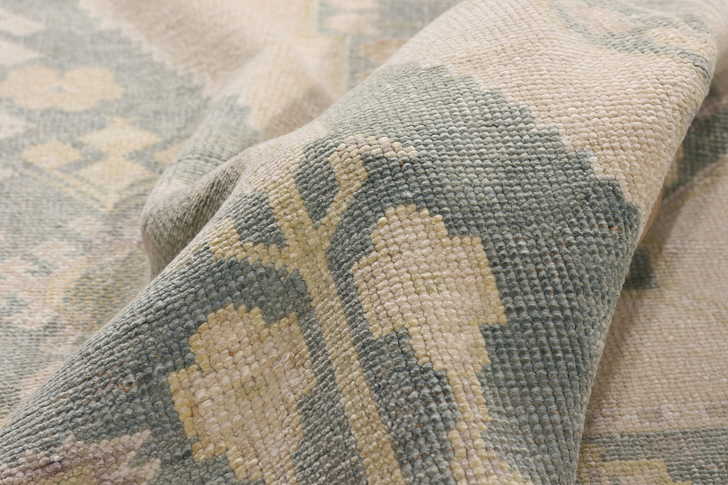 5 x 10 - Beige Vintage Turkish Oushak Rug - 54164