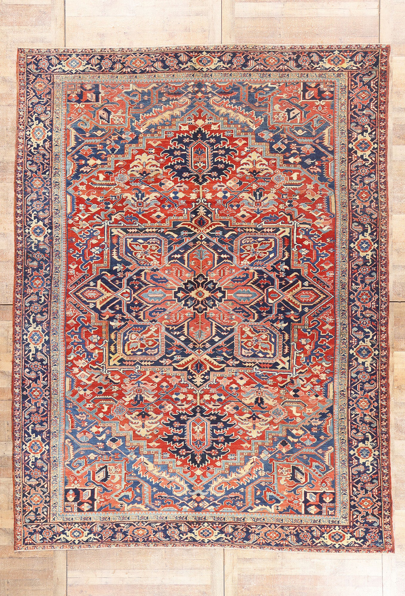 10 x 13 - Red Antique Persian Heriz Rug - 54166