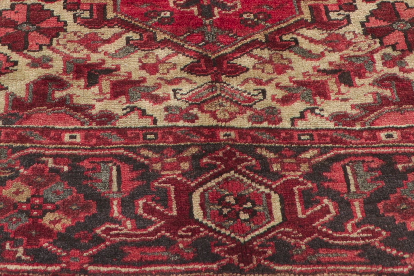 8 x 9 - Red Vintage Persian Heriz Rug - 61124
