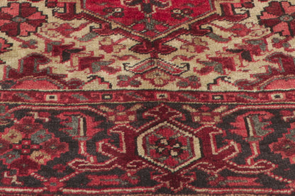 8 x 9 - Red Vintage Persian Heriz Rug - 61124