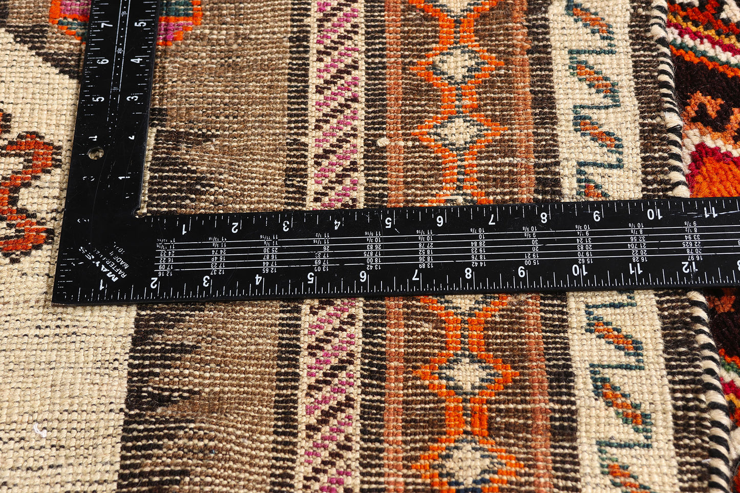 4 x 7 - Ivory Vintage Shiraz Rug - 61429