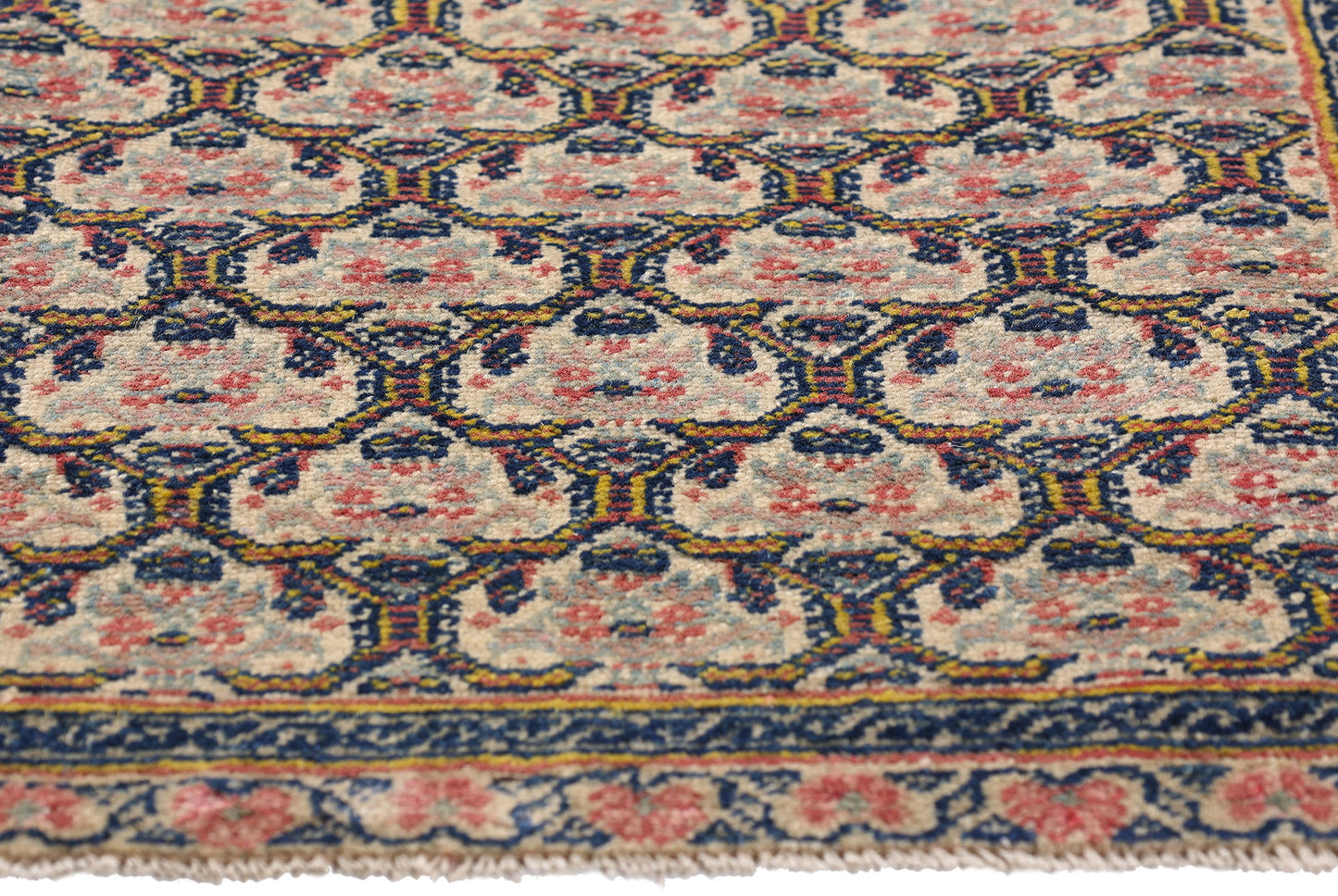 2 x 2 - Ivory Antique Farahan Rug - 61446