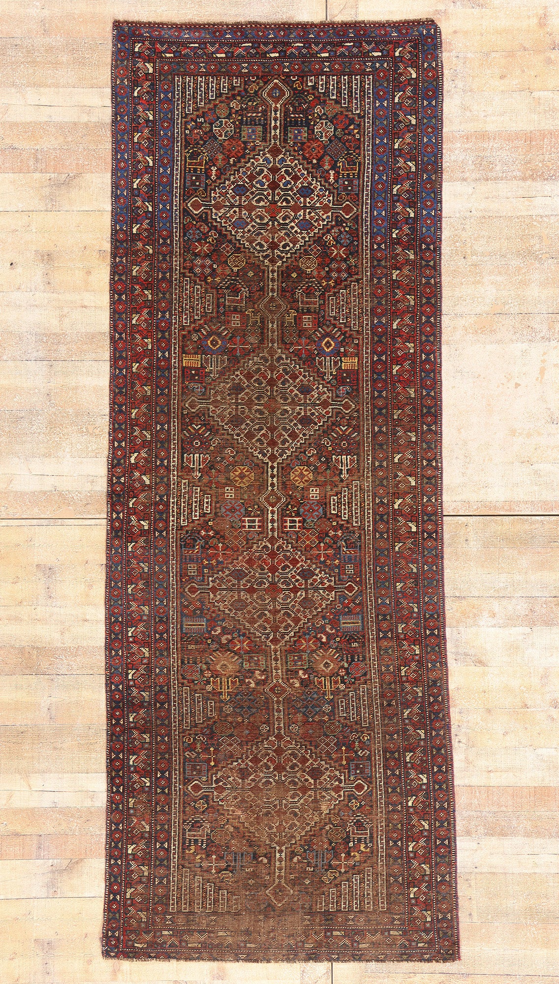 4 x 10 - Brown Antique Shiraz Rug - 61455