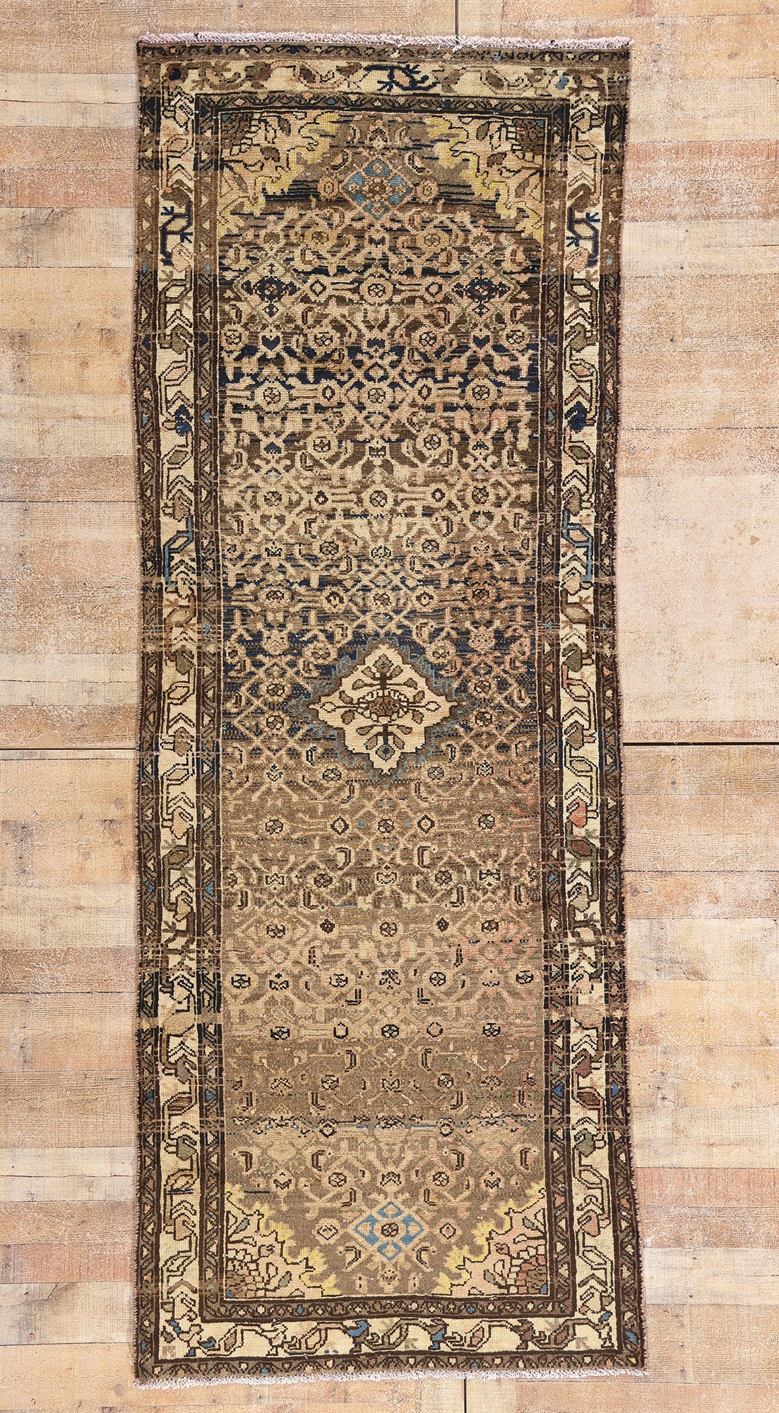 3 x 9 - Brown Antique Hamadan Rug - 61460