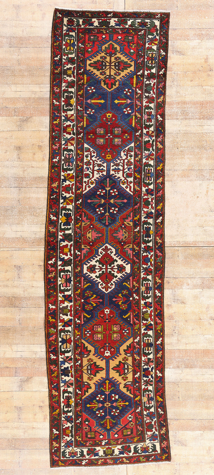 3 x 13 - Navy Blue Antique Bakhtiari Rug - 61478