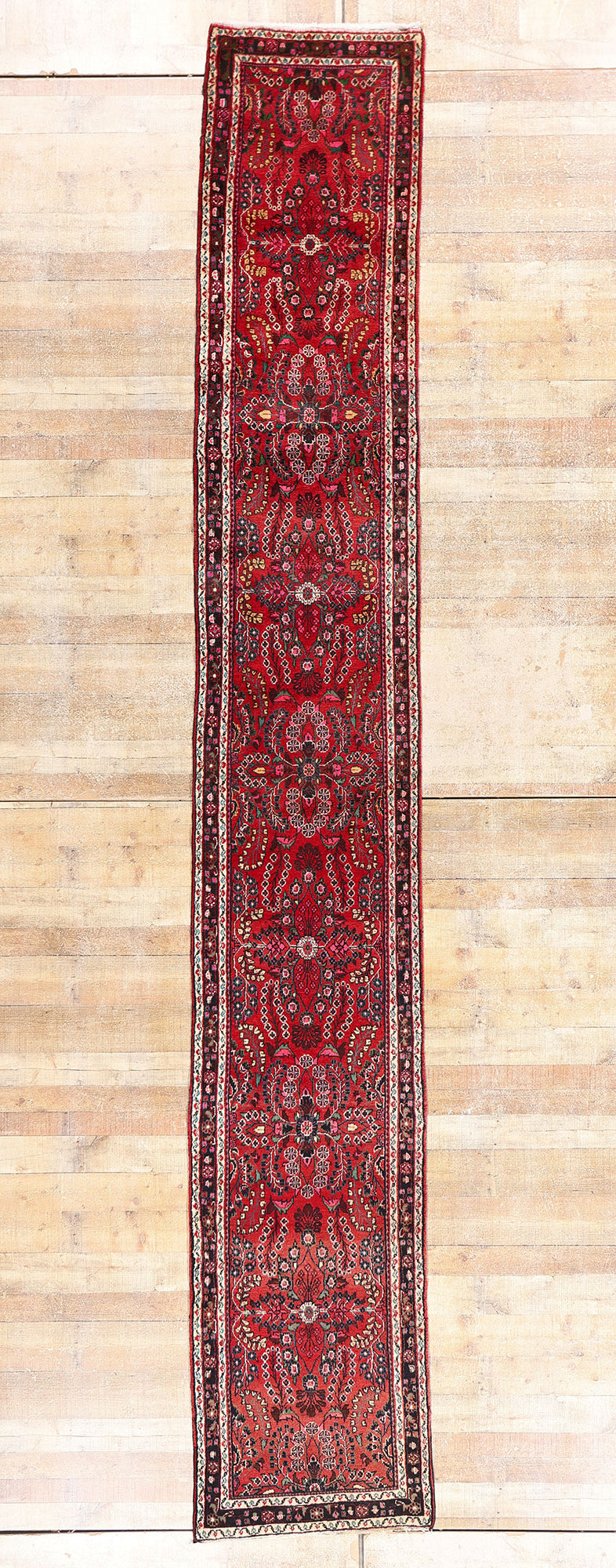 3 x 17 - Red Vintage Lilihan Rug - 61483