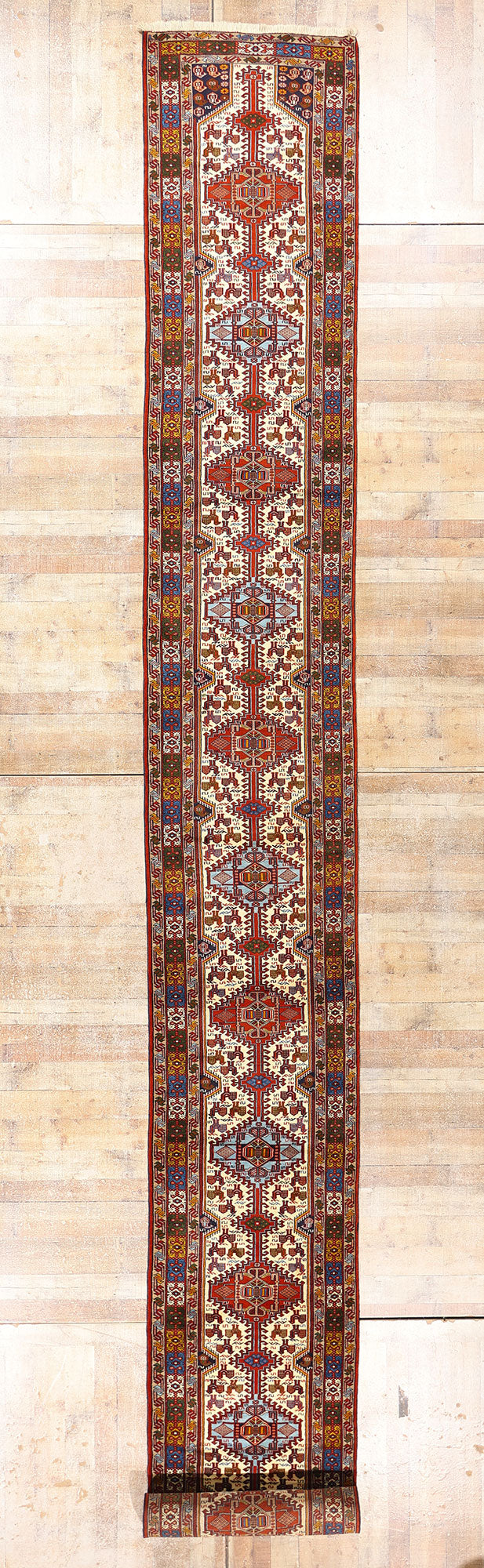 3 x 28 - Ivory Vintage Shiraz Rug - 61506