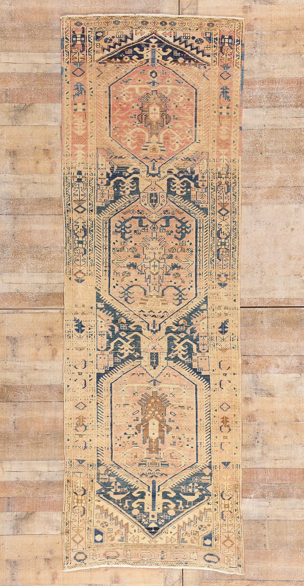 3 x 10 - Multicolor Vintage Heriz Rug - 61522