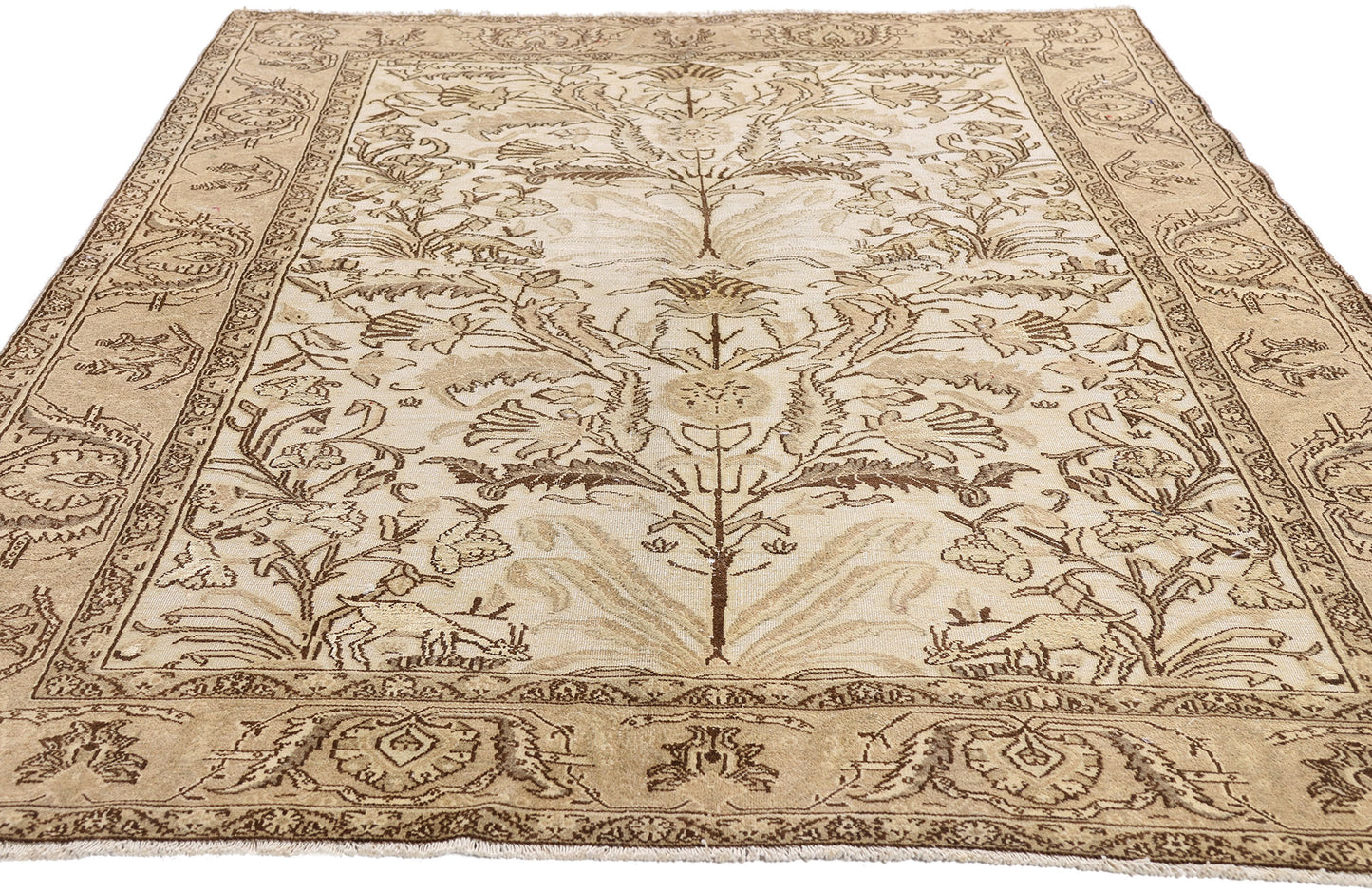 4 x 7 - Ivory Vintage Qum Rug - 61527