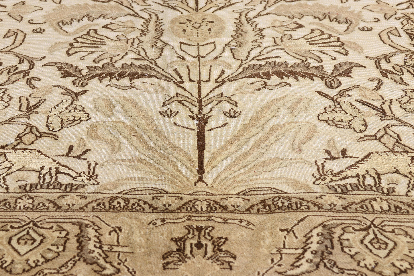 4 x 7 - Ivory Vintage Qum Rug - 61527