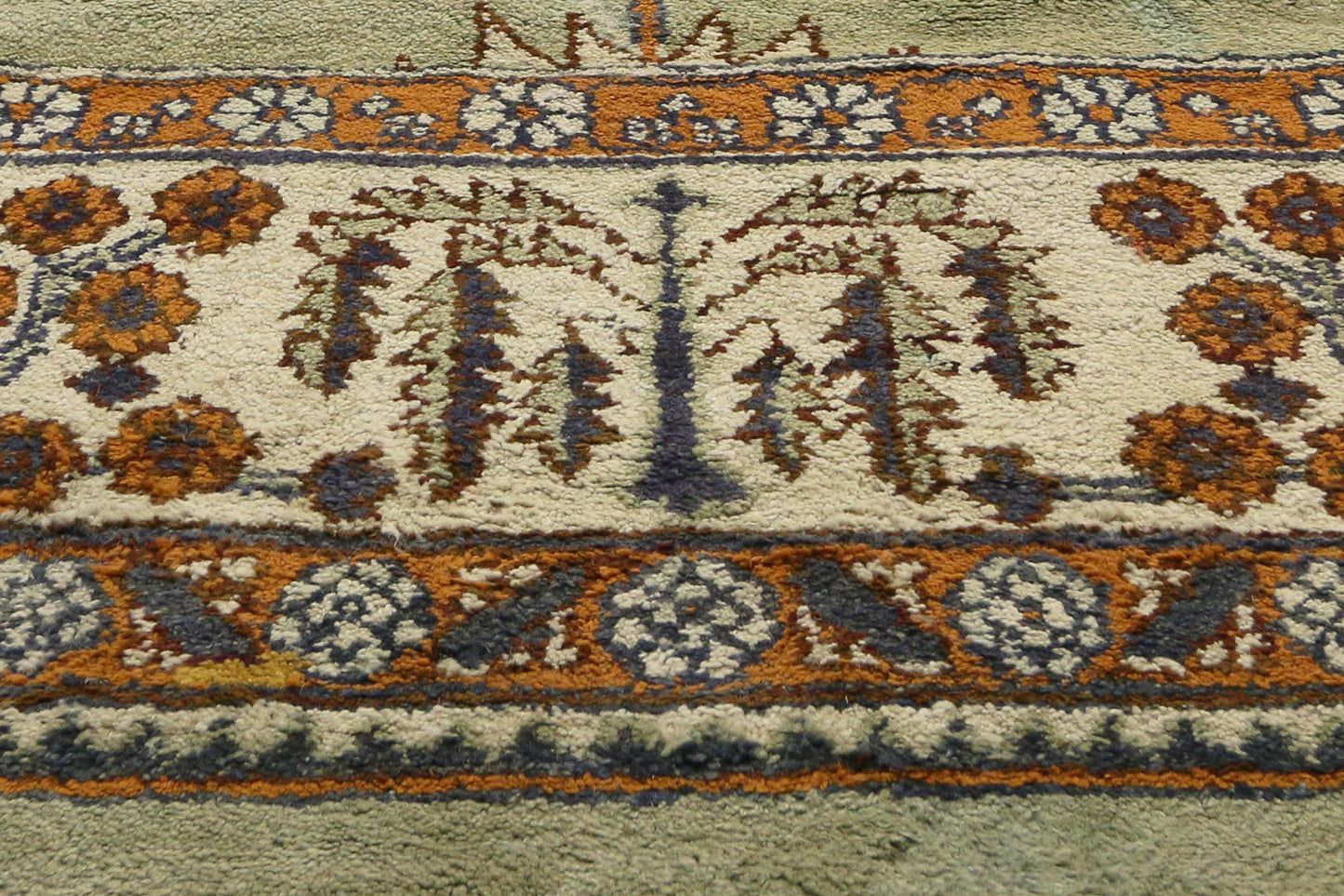19 x 31 - Green Antique Indian Agra Rug - 72173