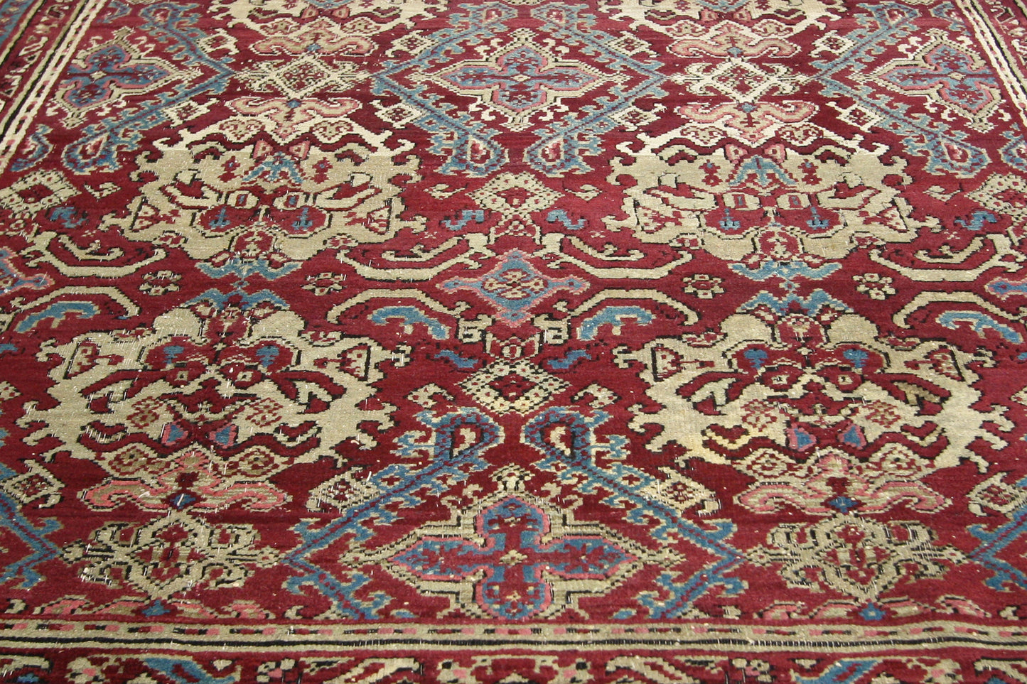 6 x 9 - Red Antique Indian Agra Rug - 74672