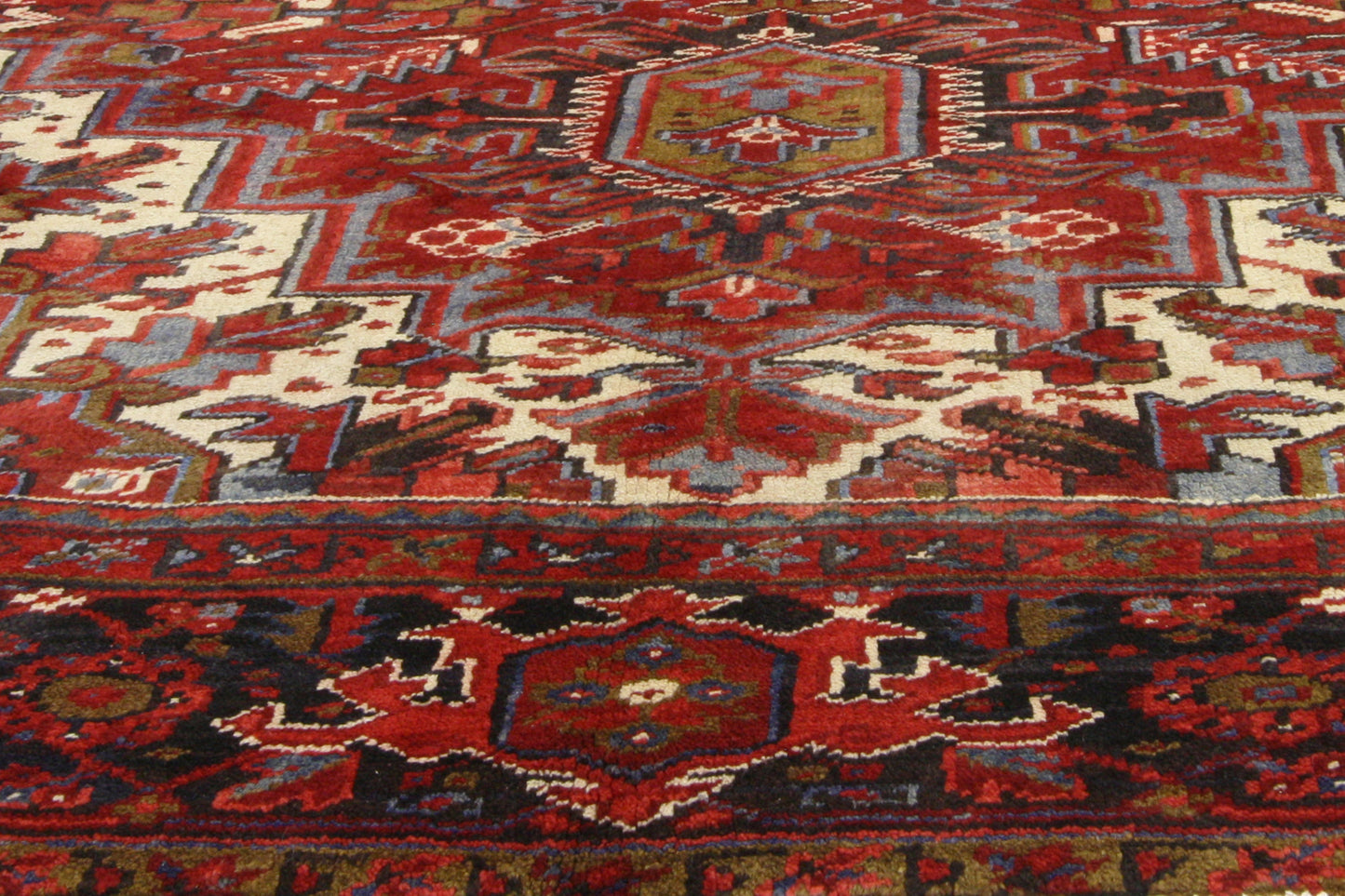 10 x 13 - Red Vintage Persian Heriz Rug - 76194