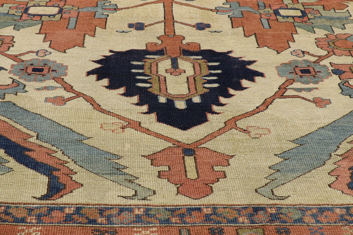 11 x 15 - Beige Antique Persian Serapi Rug - 76927