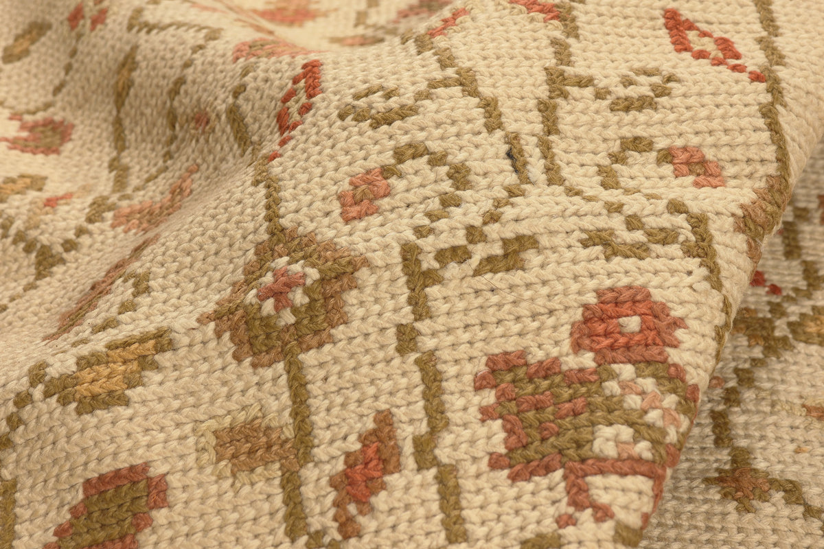 8 x 11 - Beige Antique Portugese Needelpoint Rug - 77210