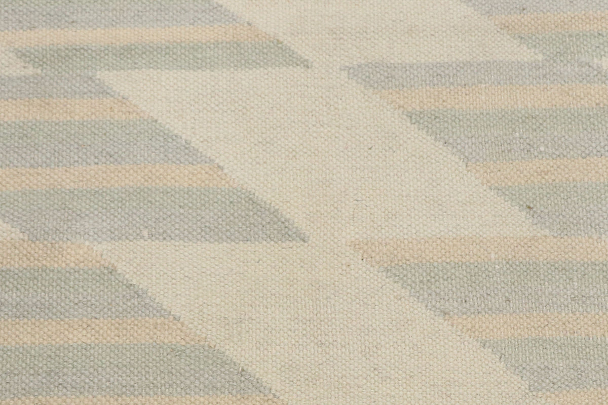 3 x 10 - Beige Vintage Persian Shiraz Rug - 78055