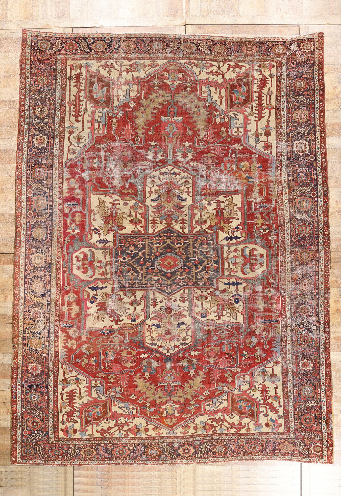 11 x 15 Red Antique Persian Serapi Rug 79290